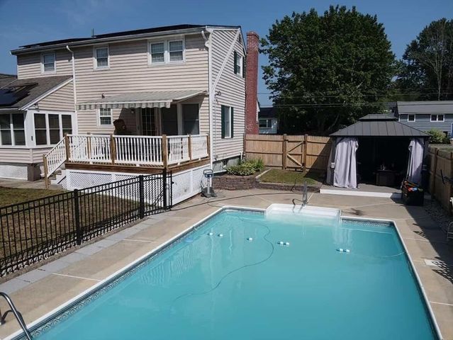70 Westfield Dr, Brockton, MA 02301