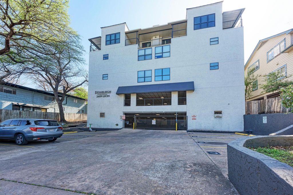 2409 Leon ST 104, Austin, TX 78705
