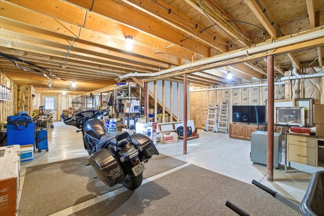 611 North Pembroke Road, Pembroke, NH 03275