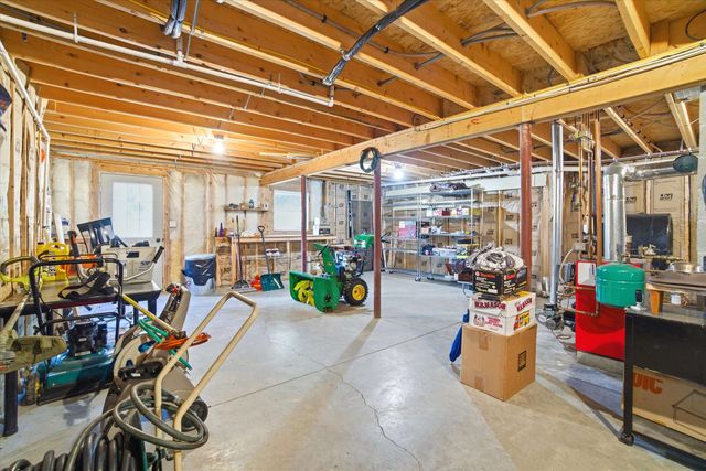 611 North Pembroke Road, Pembroke, NH 03275