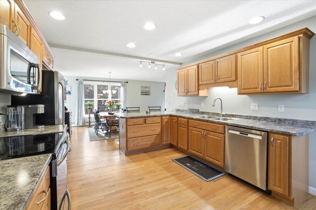 611 North Pembroke Road, Pembroke, NH 03275