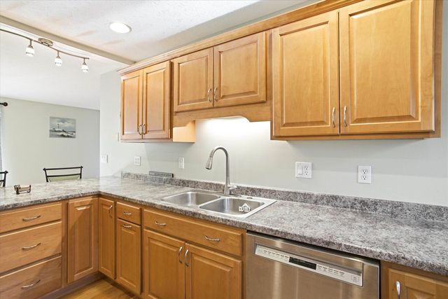 611 North Pembroke Road, Pembroke, NH 03275