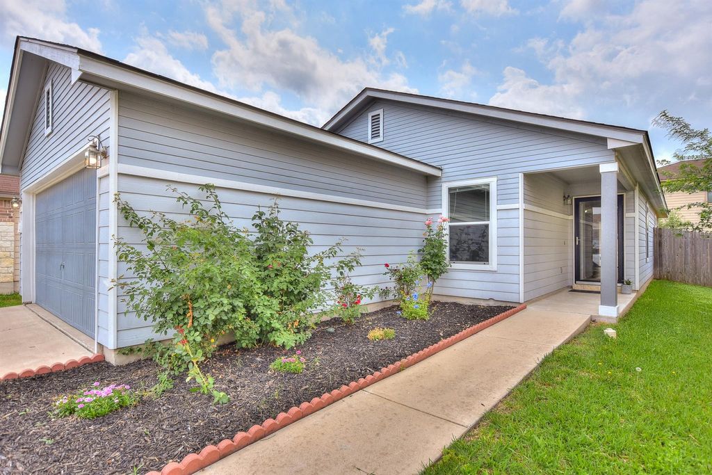 2206 Weiss LN, Georgetown, TX 78626