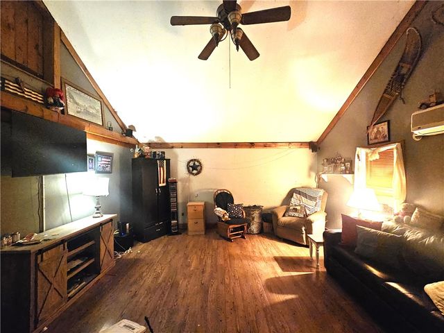 5 Broad Street, Manchester, NY 14432