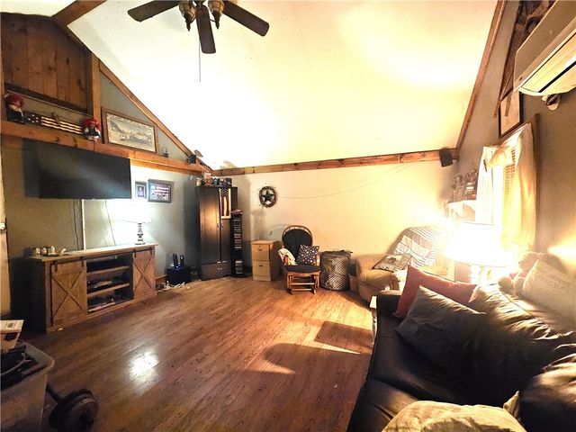 5 Broad Street, Manchester, NY 14432