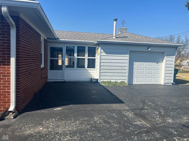 2333 Winton Avenue, Speedway, IN 46224