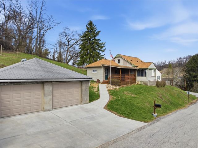 409 Victoria St, West Mifflin, PA 15122