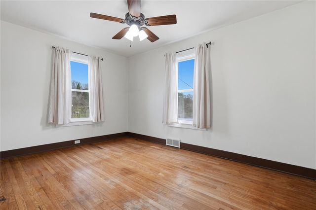 409 Victoria St, West Mifflin, PA 15122