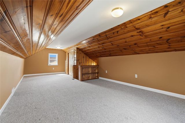 409 Victoria St, West Mifflin, PA 15122