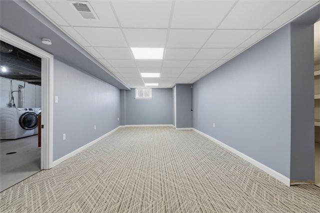 409 Victoria St, West Mifflin, PA 15122