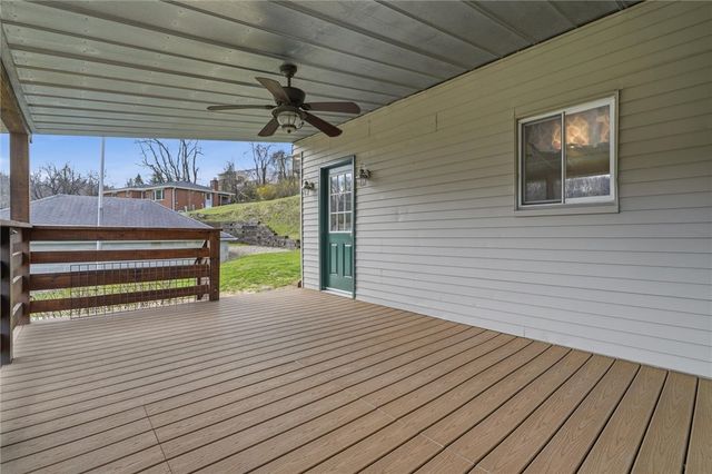 409 Victoria St, West Mifflin, PA 15122