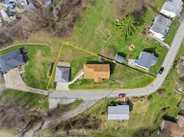 409 Victoria St, West Mifflin, PA 15122