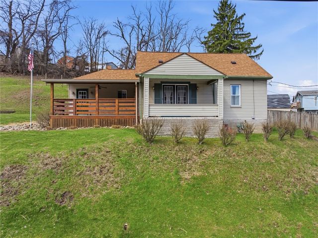 409 Victoria St, West Mifflin, PA 15122