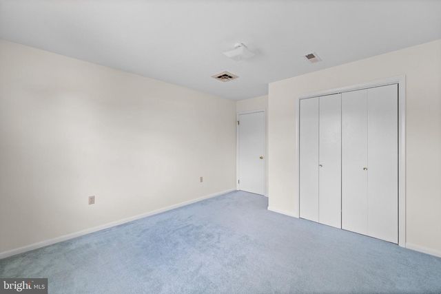 903 MANOR DR, Harrisburg, PA 17113
