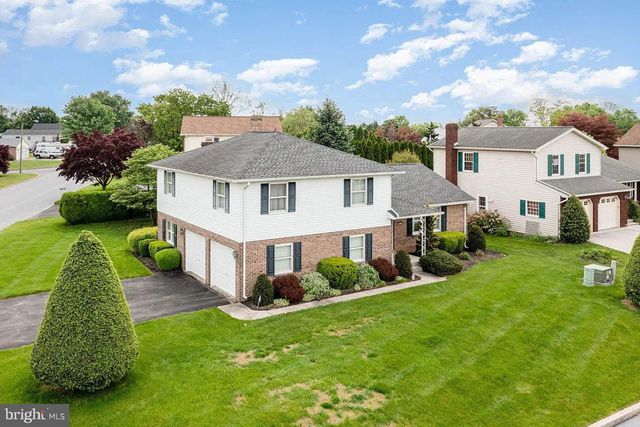 903 MANOR DR, Harrisburg, PA 17113