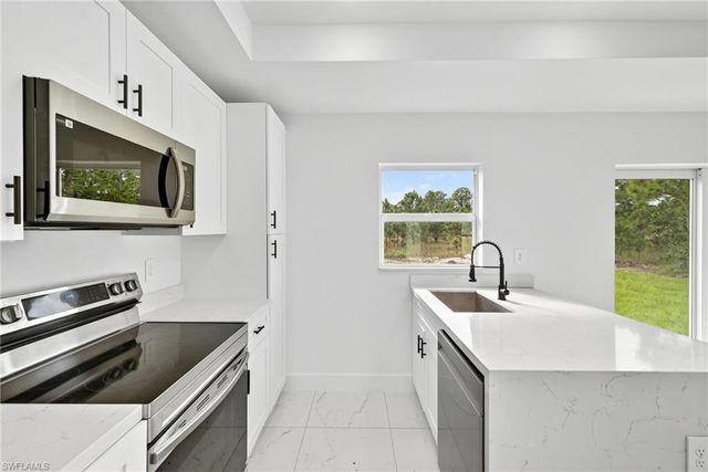 1108 Eauclaire ST E, Lehigh Acres, FL 33974