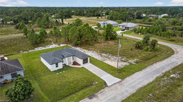 1108 Eauclaire ST E, Lehigh Acres, FL 33974
