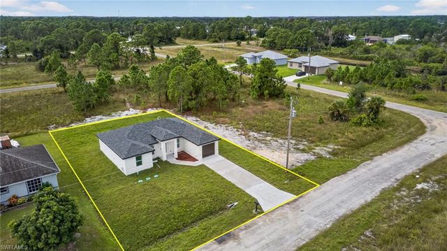 1108 Eauclaire ST E, Lehigh Acres, FL 33974