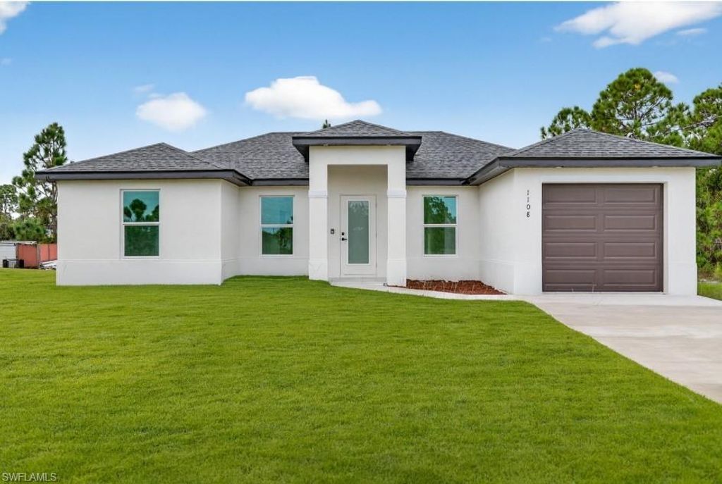 1108 Eauclaire ST E, Lehigh Acres, FL 33974