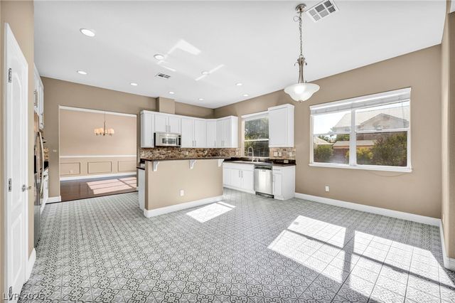 6025 East Rabbit Track Street, Las Vegas, NV 89130