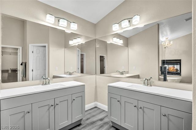 6025 East Rabbit Track Street, Las Vegas, NV 89130
