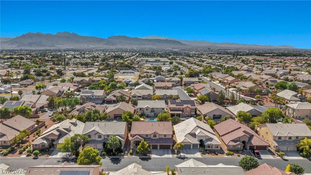 6025 East Rabbit Track Street, Las Vegas, NV 89130