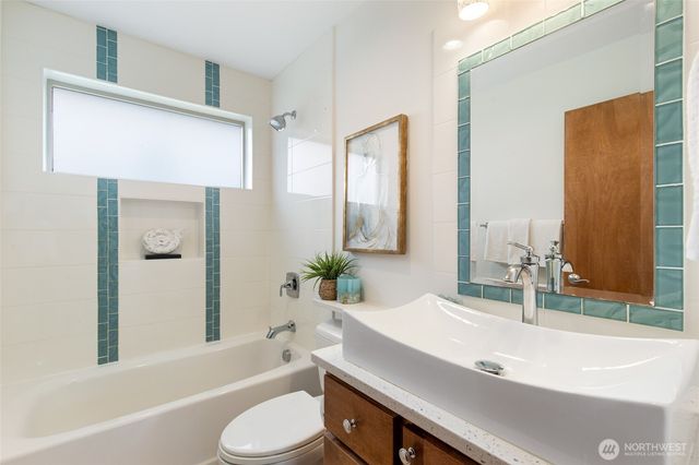 7630 129th Avenue SE, Newcastle, WA 98056