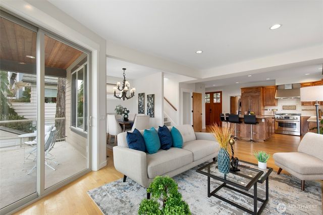 7630 129th Avenue SE, Newcastle, WA 98056