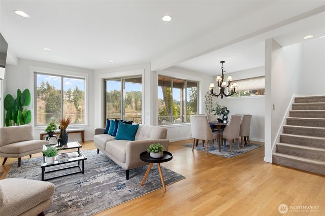 7630 129th Avenue SE, Newcastle, WA 98056