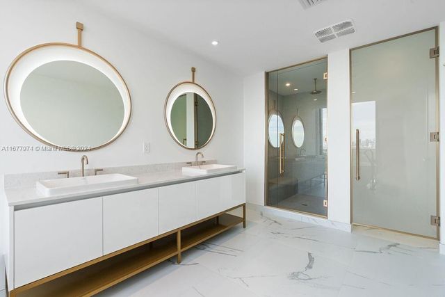 2678 Tigertail Ave PH1, Miami, FL 33133