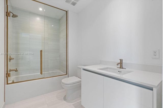 2678 Tigertail Ave PH1, Miami, FL 33133