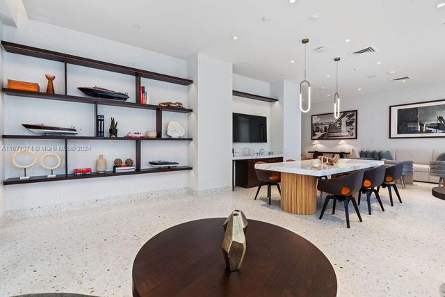 2678 Tigertail Ave PH1, Miami, FL 33133