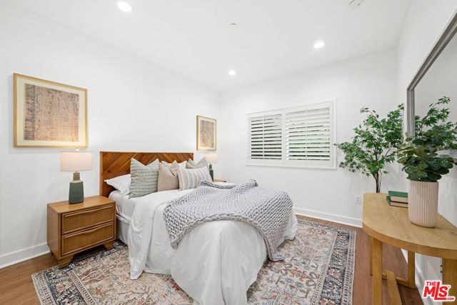 11115 Acama Street 104, Studio City, CA 91602