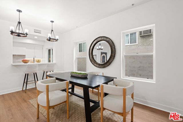 11115 Acama Street 104, Studio City, CA 91602