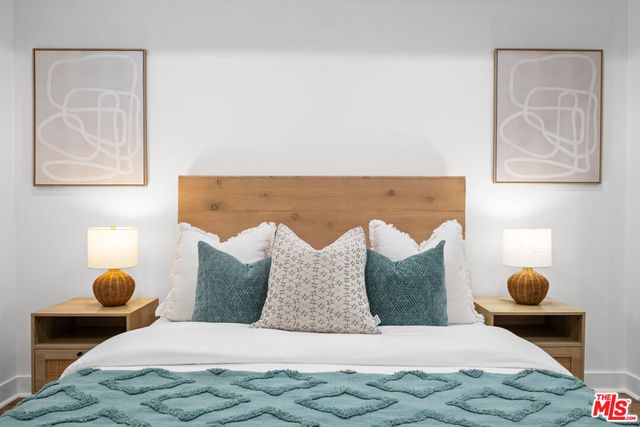 11115 Acama Street 104, Studio City, CA 91602