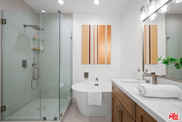 11115 Acama Street 104, Studio City, CA 91602