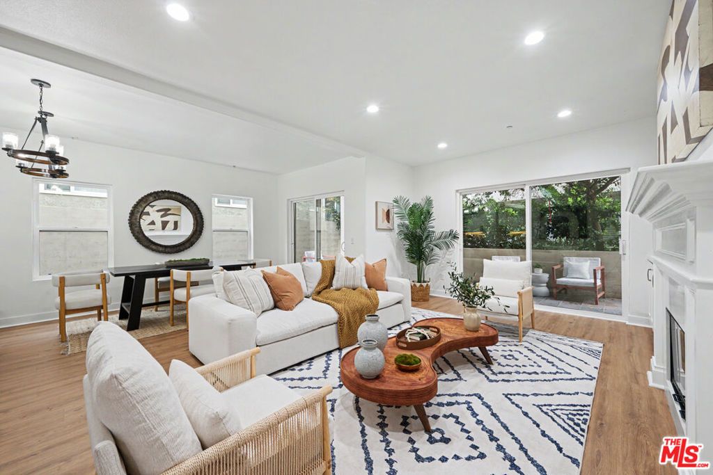 11115 Acama Street 104, Studio City, CA 91602