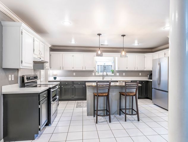 1678 Charlee Avenue, Fayetteville, AR 72703