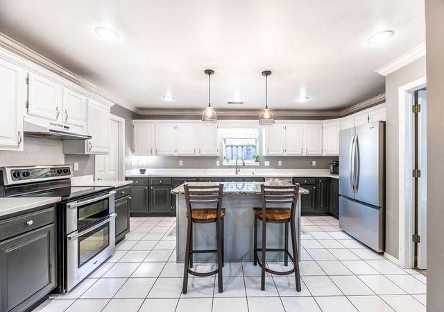 1678 Charlee Avenue, Fayetteville, AR 72703