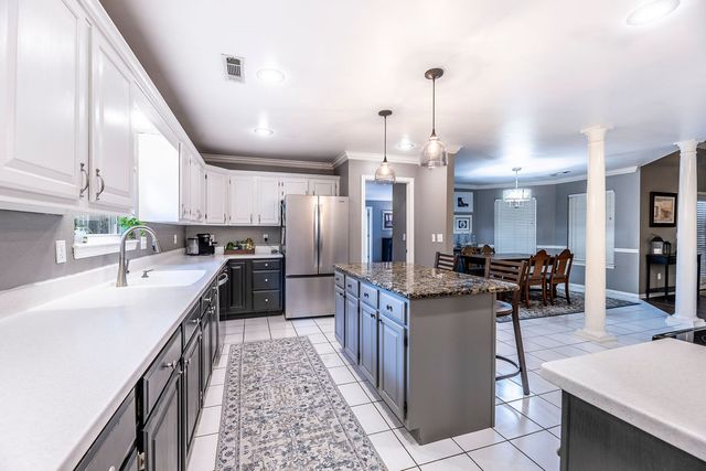 1678 Charlee Avenue, Fayetteville, AR 72703