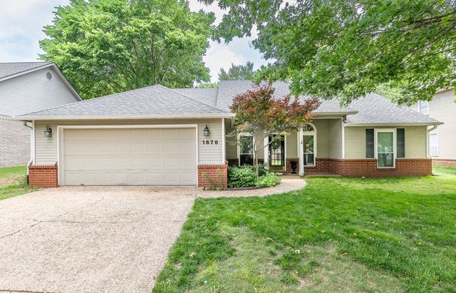 1678 Charlee Avenue, Fayetteville, AR 72703