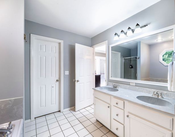 1678 Charlee Avenue, Fayetteville, AR 72703