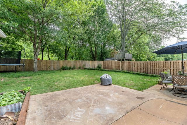 1678 Charlee Avenue, Fayetteville, AR 72703