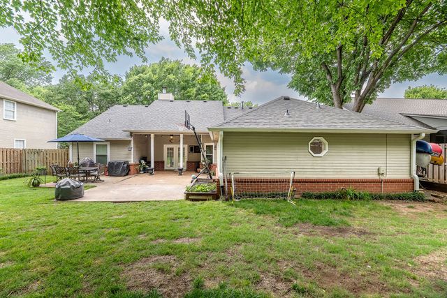 1678 Charlee Avenue, Fayetteville, AR 72703