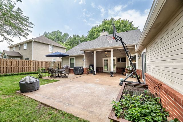 1678 Charlee Avenue, Fayetteville, AR 72703