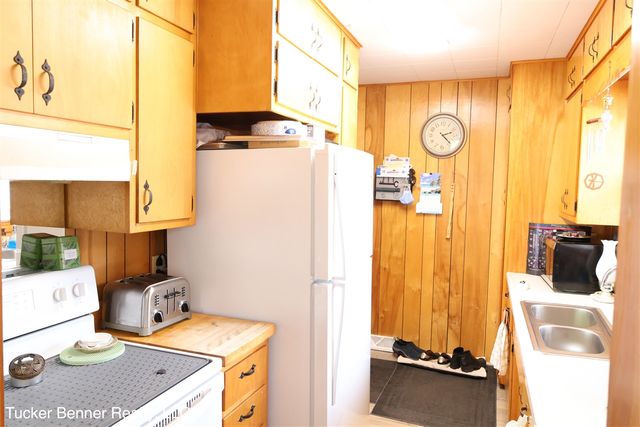 7764 E Saint Huberts Trail, Hesperia, MI 49421