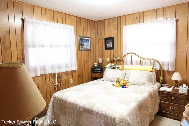 7764 E Saint Huberts Trail, Hesperia, MI 49421