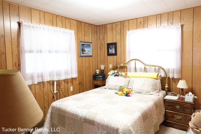 7764 E Saint Huberts Trail, Hesperia, MI 49421