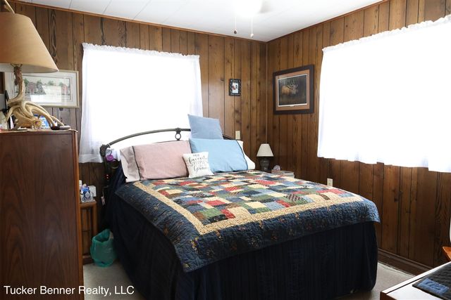 7764 E Saint Huberts Trail, Hesperia, MI 49421