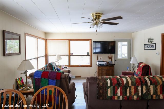 7764 E Saint Huberts Trail, Hesperia, MI 49421